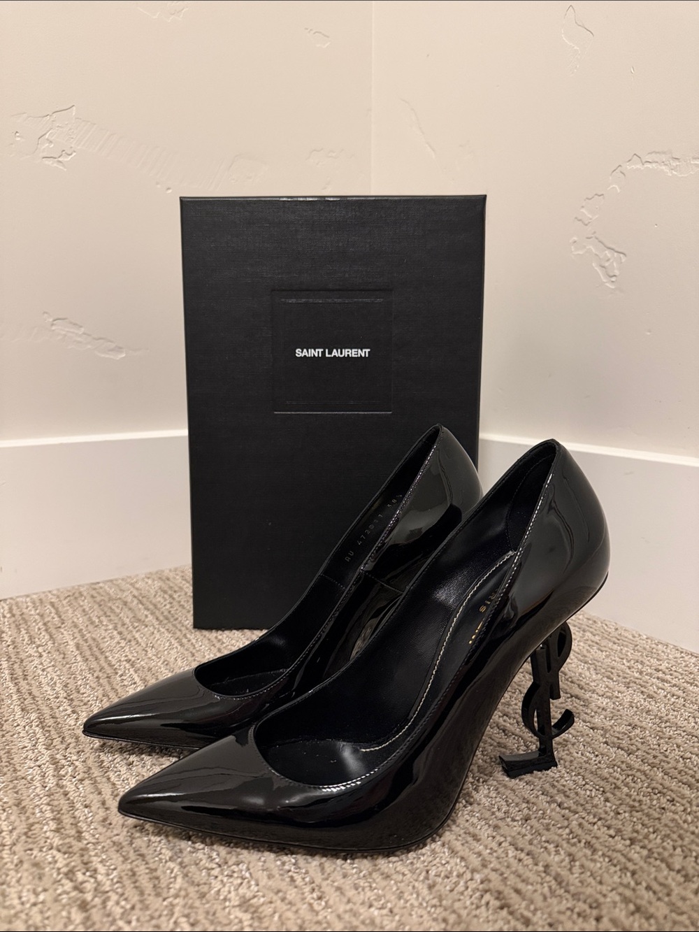Saint Laurent Black Patent Leather Opyum Pumps